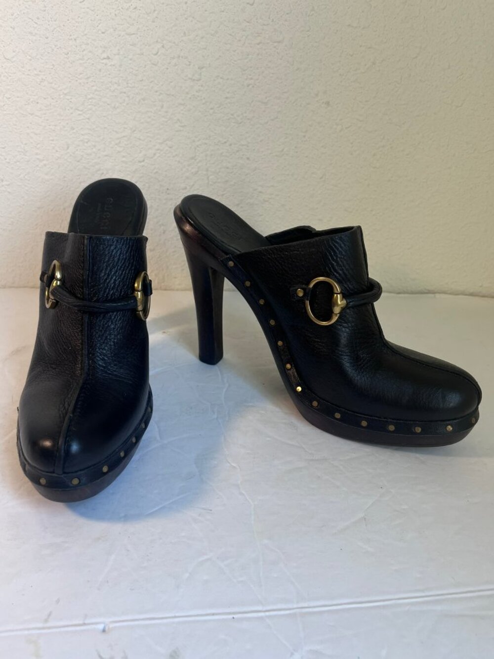 Y2K VINTAGE GUCCI HORSBIT ACCENT LEATHER MULE WOODEN HEEL SZ 8.5